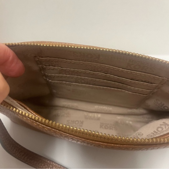 Michael Kors Jet Set Wristlet - Picture 4 of 6